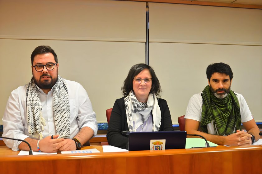 Xabier P. Igrexas, Ana Martínez e Filipe Abalde (Grupo municipal do BNG Vigo) no Pleno
