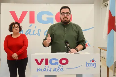 O portavoz municipal BNG de Vigo, Xabier P. Igrexas, e a deputada nacionalista, Carmela Gonz&aacute;lez