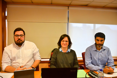 Xabier P. Igrexas (esq), Ana Mart&iacute;nez e Filipe Abalde, concelleiros do BNG no Pleno de Vigo