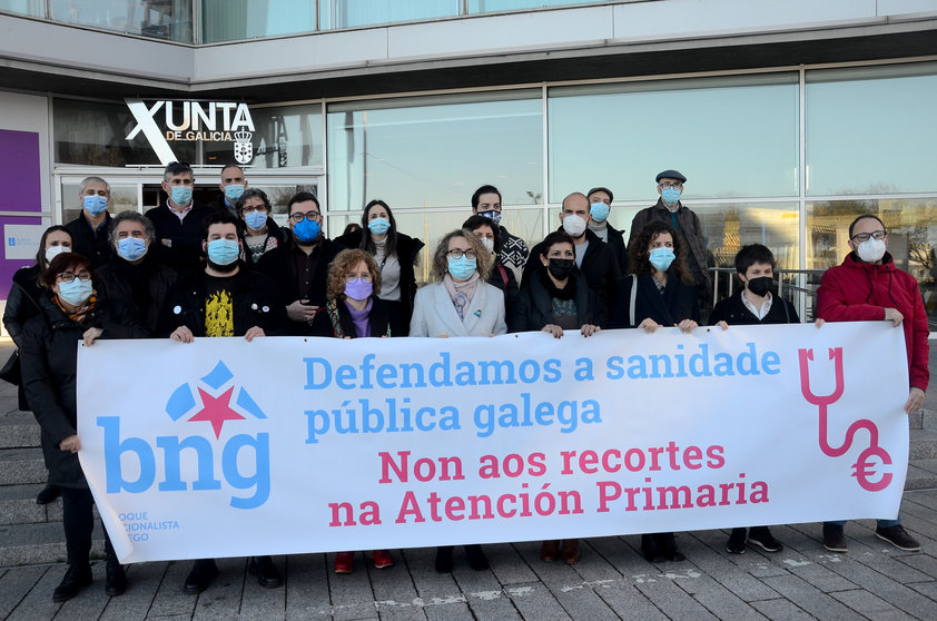 Cargos institucionais e orgánicos do BNG concentrados diante da delegación da Xunta en Vigo