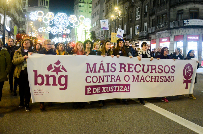 Comitiva do BNG na manifestación feminista do 25N en Vigo