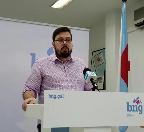 Xabier P. Igrexas presentando as alegaci&oacute;ns do BNG Vigo aos orzamentos do Concello de Vigo
