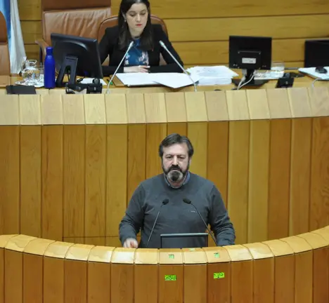 Foto Lu&iacute;s Bar&aacute; acordo contra a  ilegalizaci&oacute;n de partidos
