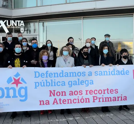 Cargos institucionais e org&aacute;nicos do BNG concentrados diante da delegaci&oacute;n da Xunta en Vigo