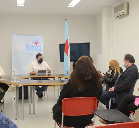 Xabier P. Igrexas, reunido co Comit&eacute; de Empresa da limpeza de dependencias municipais