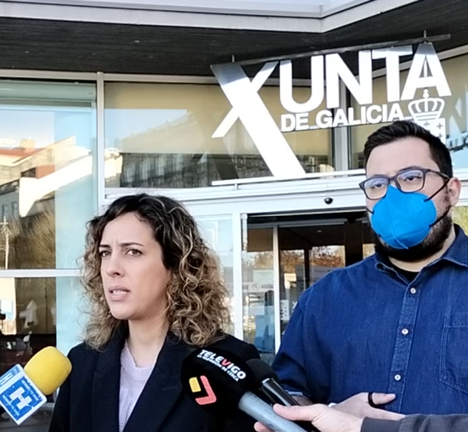 Alexandra Fern&aacute;ndez e Xabier P. Igrexas en rolda de prensa
