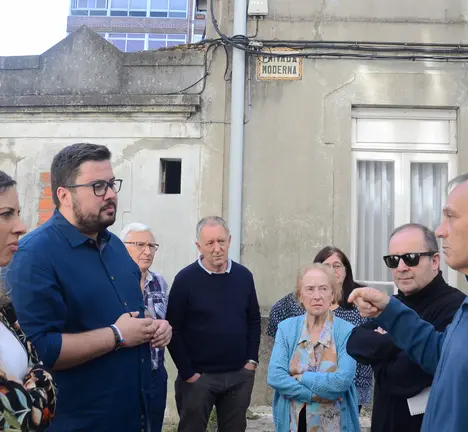 Reuni&oacute;n do BNG coa veci&ntilde;anza da r&uacute;a Privada Moderna