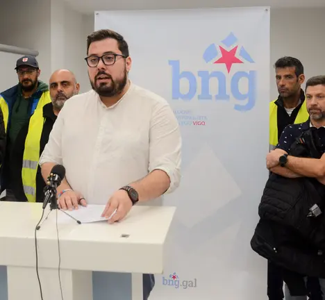 Xabier P. Igrexas en rolda co Comit&eacute; de UB Stellantis