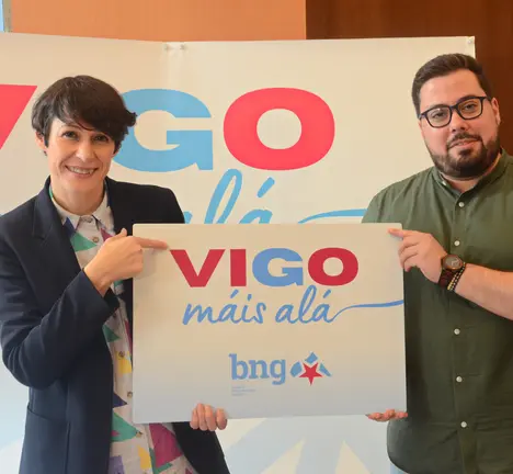 Ana Pont&oacute;n e Xabier P. Igrexas na presentaci&oacute;n do lema da candidatura do BNG en Vigo