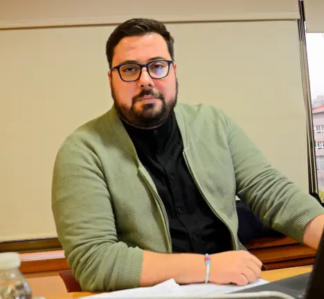 Xabier P. Igrexas, concelleiro e candidato do BNG de Vigo no Pleno municipal