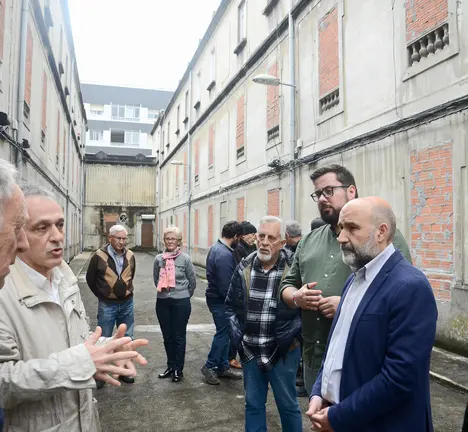 N&eacute;stor Rego e Xabier P Igrexas coa veci&ntilde;anza da Privada Moderna