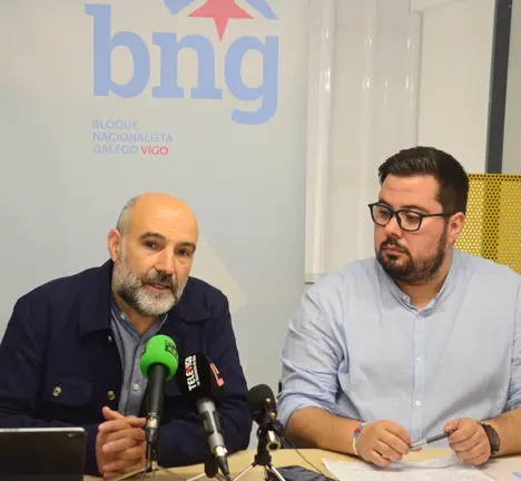 N&eacute;stor Rego e Xabier P Igrexas en rolda de prensa