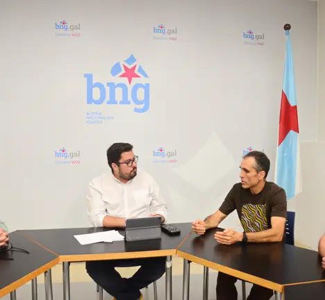 Xabier P Igrexas con representantes CIG Bombeiros