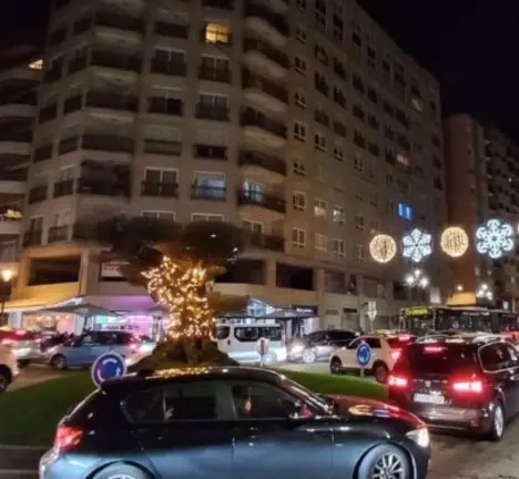 Colapso de tr&aacute;fico no Nadal (Foto:Vecinos-zona-centro-Vigo)