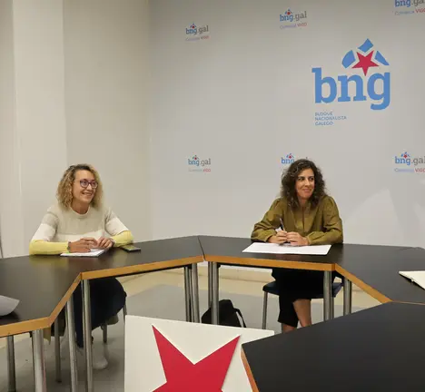As deputadas do BNG Alexandra Fern&aacute;ndez e Cristina Fern&aacute;ndez reunidas con Anpas de Vigo