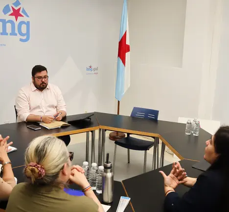 Xabier P Igrexas reunido con representantes do Comit&eacute; do SAF Vigo [Arquivo]