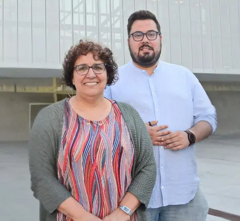 A deputada provincial Manuela Rodr&iacute;guez e o portavoz municipal en Vigo Xabier P. Igrexas