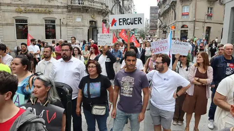 Brais R&uacute;anova, Xabier P. Igrexas, Filipe Abalde e Carmela Gonz&aacute;lez na manifestaci&oacute;n do estudantado do Conservatorio de Vigo