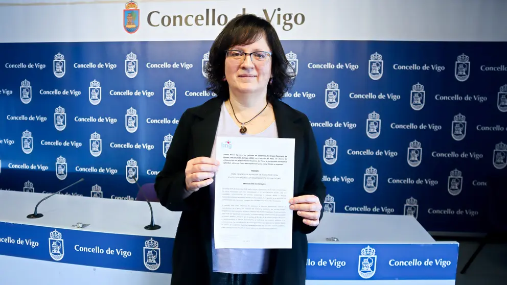 Ana Mart&iacute;nez, concelleira do BNG de Vigo coa moci&oacute;n do 8M