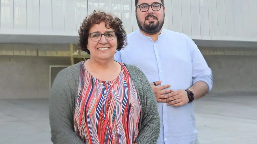 A deputada provincial Manuela Rodr&iacute;guez e o portavoz municipal en Vigo Xabier P. Igrexas
